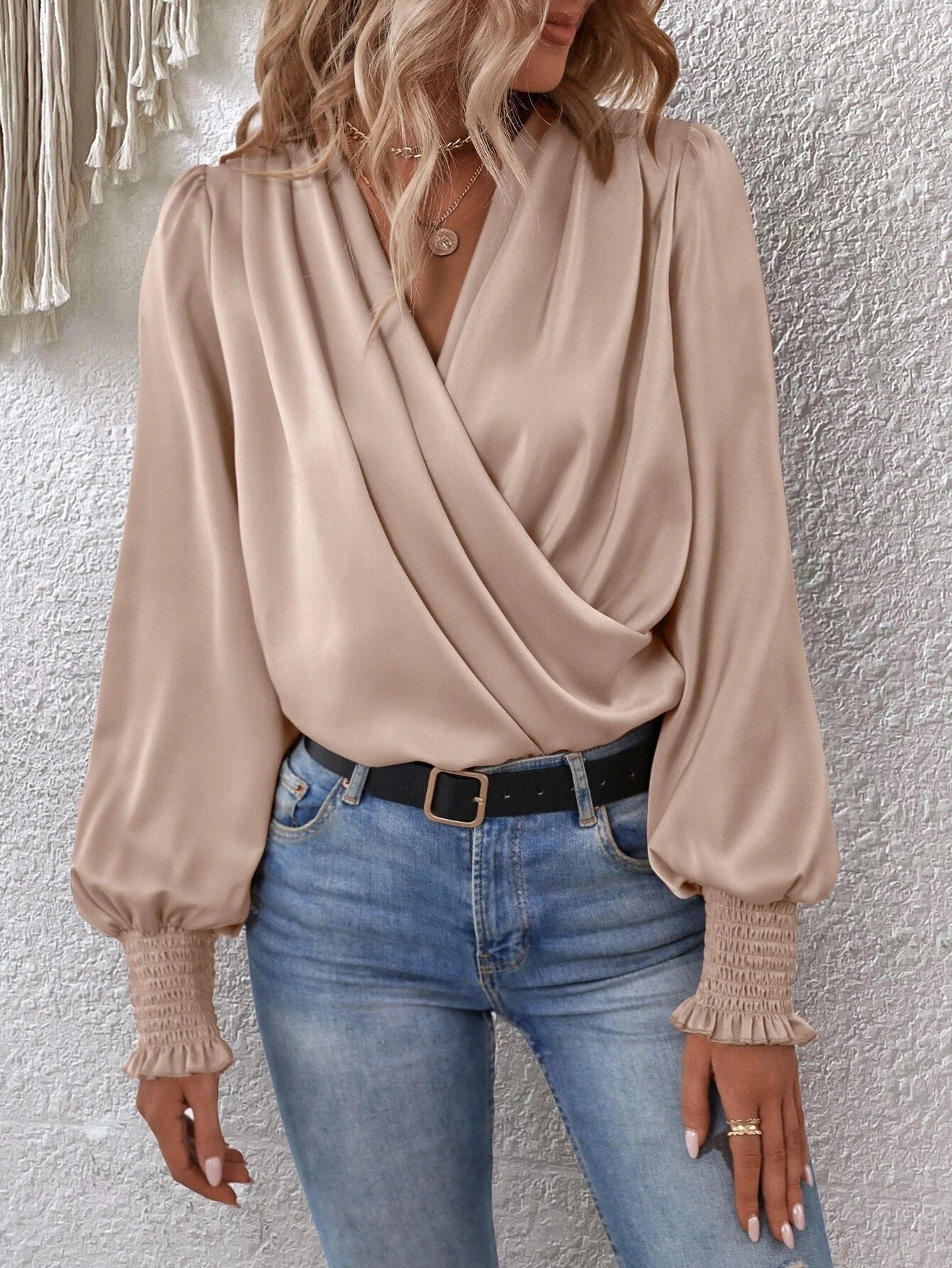 Fashion Tapered Waist Blouse